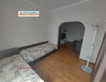 Къща, Карлово, Южна България