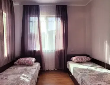 Къща, Карлово, Южна България - снимка 12 от 18