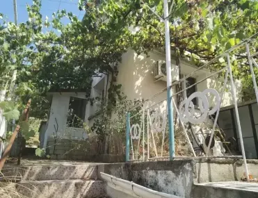 Къща, Карлово, Южна България - снимка 2 от 18