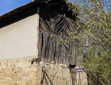 Къща, Ловеч, Северозападна България - снимка 16 от 18