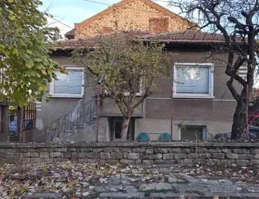 Къща, Ловеч, Северозападна България - снимка 10 от 17