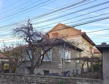 Къща, Ловеч, Северозападна България - снимка 8 от 17