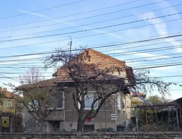 Къща, Ловеч, Северозападна България