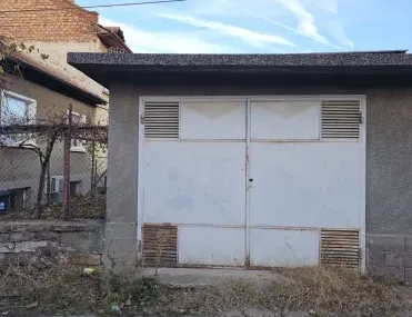 Къща, Ловеч, Северозападна България - снимка 11 от 17