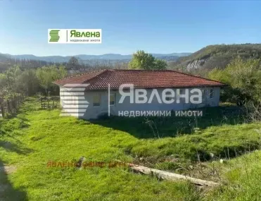 Къща, Елена, Северна България