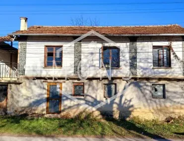 Къща, Златарица, Северна България - снимка 3 от 14