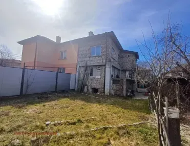 Къща, Перник, Югозападна България - снимка 9 от 14