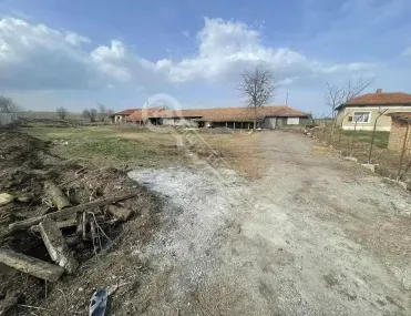 Къща, Полски Тръмбеш, Северна България - снимка 3 от 12