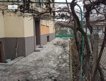 Къща, Орландовци, София - снимка 2 от 9