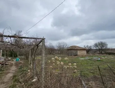 Къща, Генерал Тошево, Североизточна България - снимка 11 от 12