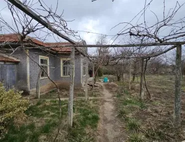 Къща, Генерал Тошево, Североизточна България - снимка 10 от 12