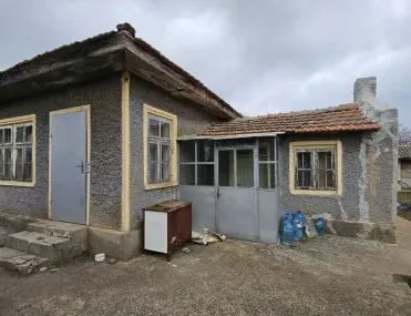 Къща, Генерал Тошево, Североизточна България - снимка 9 от 12