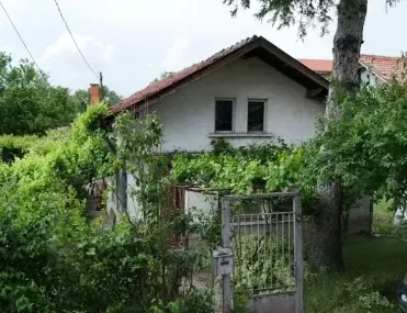 Къща, с. Волуяк, София - снимка 7 от 12