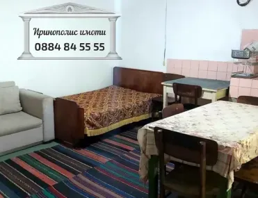 Къща, Чирпан, Югоизточна България