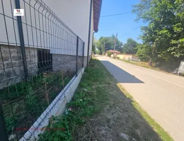 Къща, Радомир, Югозападна България - снимка 12 от 18