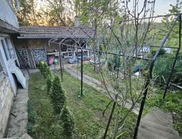 Къща, Покрайнини, Русе - снимка 11 от 17