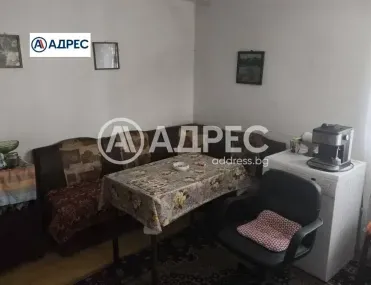 Къща, Разград, Северна България - снимка 2 от 8