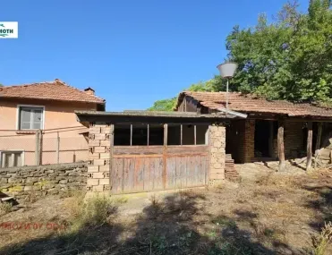 Къща, Ловеч, Северозападна България - снимка 12 от 18