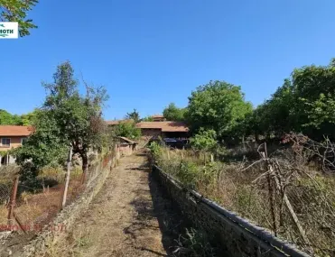 Къща, Ловеч, Северозападна България - снимка 14 от 18