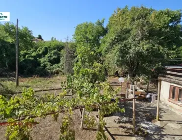 Къща, Ловеч, Северозападна България - снимка 7 от 18