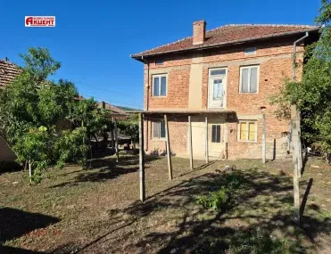 Къща, Карлово, Южна България - снимка 8 от 13