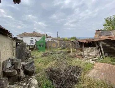 Къща, Велики Преслав, Североизточна България - снимка 9 от 15