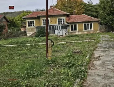 Къща, Покрайнини, Русе - снимка 10 от 18