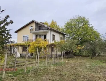 Къща, Карлово, Южна България - снимка 5 от 18