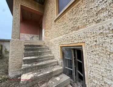 Къща, Горна Оряховица, Северна България