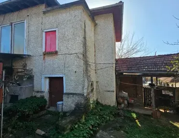 Къща, Ловеч, Северозападна България - снимка 7 от 18