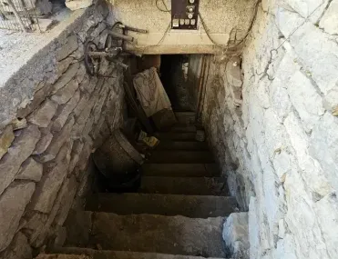 Къща, Ловеч, Северозападна България - снимка 16 от 18