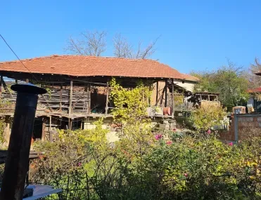 Къща, Ловеч, Северозападна България - снимка 15 от 18