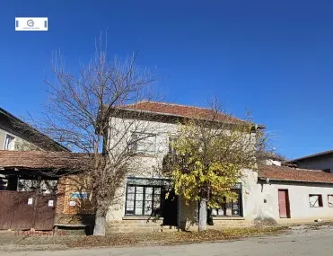 Къща, Ловеч, Северозападна България - снимка 4 от 18