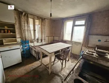 Къща, Радомир, Югозападна България