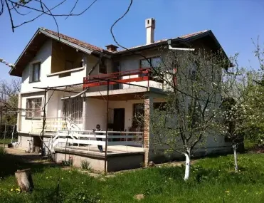 Къща, Павел Баня, Югоизточна България