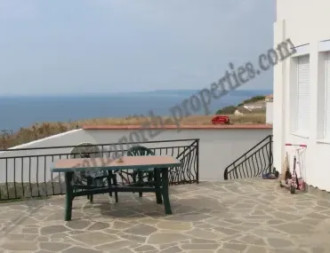 Къща, Каварна, Североизточна България