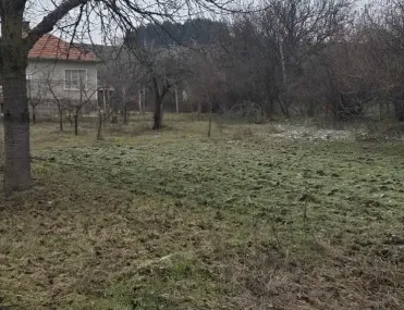 Къща, Карлово, Южна България - снимка 2 от 6