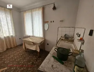 Къща, Сливница, Югозападна България - снимка 5 от 17