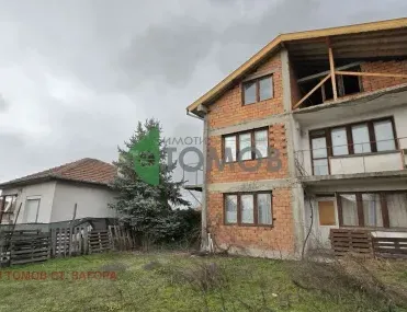 Къща, Гълъбово, Югоизточна България - снимка 12 от 18