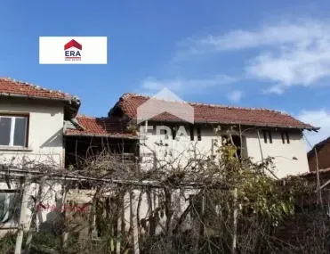 Къща, Ловеч, Северозападна България - снимка 5 от 8