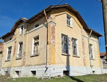 Къща, Враца, Северозападна България - снимка 10 от 18