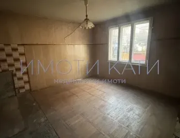 Къща, Перник, Югозападна България - снимка 8 от 16