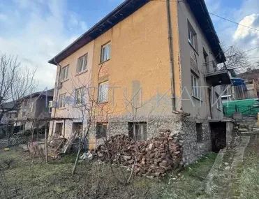 Къща, Перник, Югозападна България - снимка 10 от 16