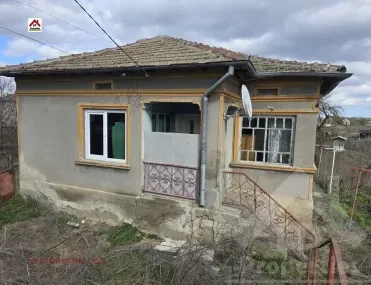 Къща, Генерал Тошево, Североизточна България