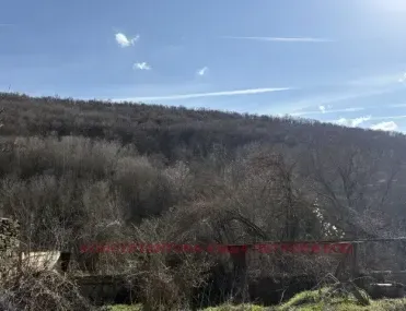 Къща, Ловеч, Северозападна България - снимка 8 от 18