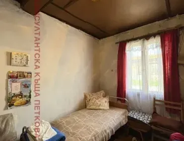 Къща, Ловеч, Северозападна България - снимка 12 от 18
