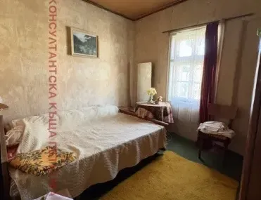 Къща, Ловеч, Северозападна България - снимка 11 от 18