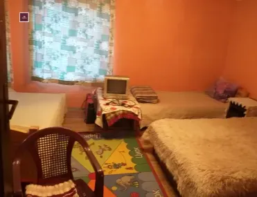 Къща, Монтана, Северозападна България - снимка 3 от 5