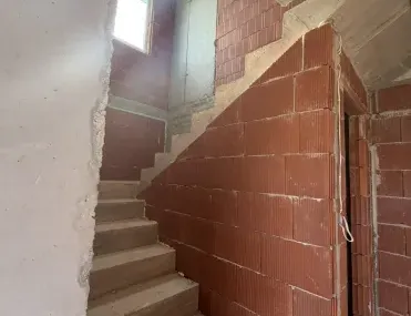 Къща, Струмско, Благоевград