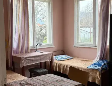 Къща, Перник, Югозападна България
